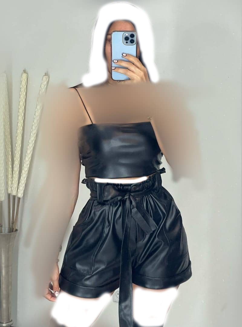 نیم تنه و شلوارک چرم